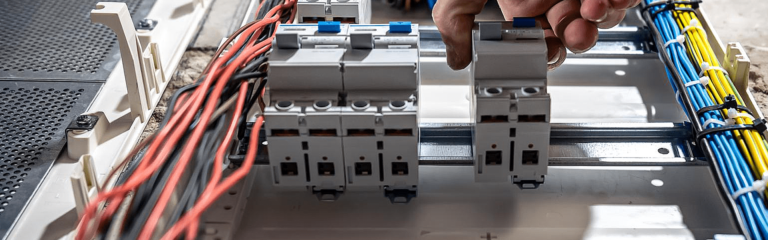 Las instalaciones eléctricas son un activo estratégico para las empresas nuevoleonesas